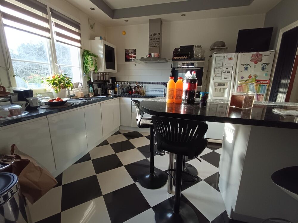 Vente Maison Très belle Propriété 5CH Studio Indépendant et Sous-sol Total Saint-ouen-l'aumone