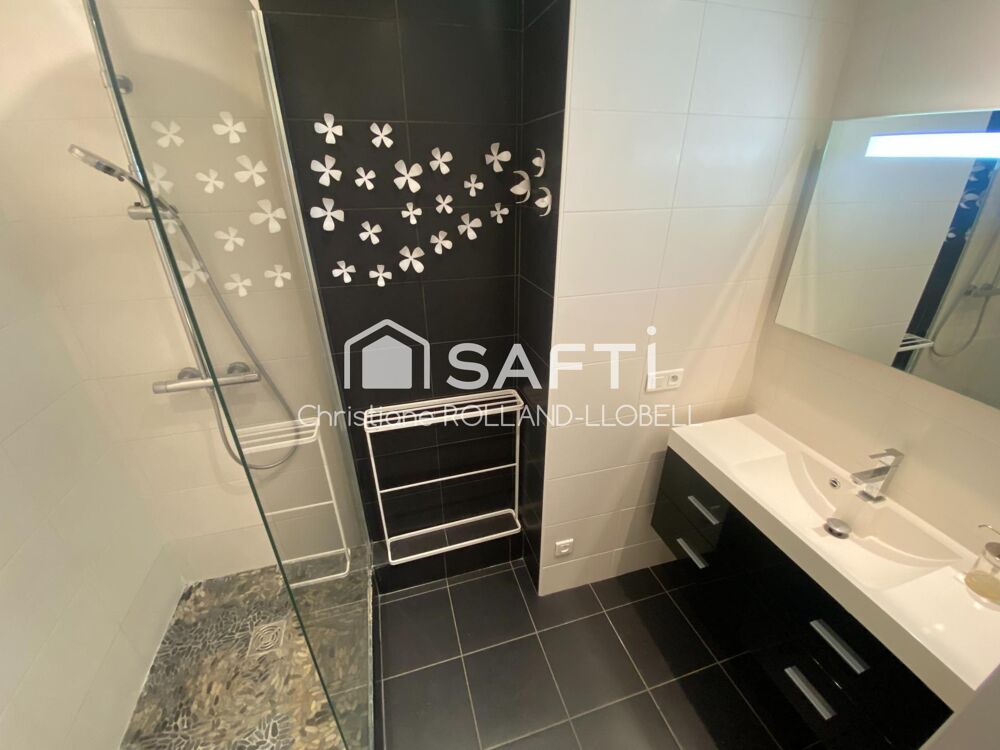 Location Appartement A LOUER LE BOUSCAT appart MEUBLE 2 ch, Pkg ext Le bouscat