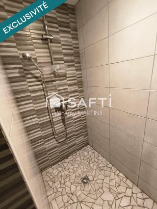  Immeuble � vendre 318 m�