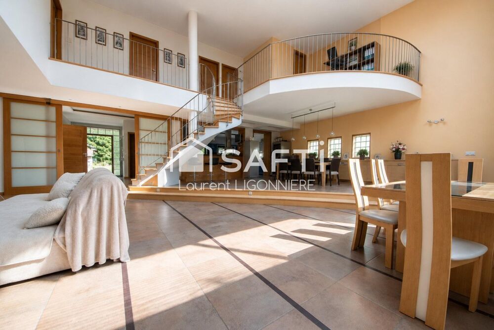 Vente Maison Villa d'architecte avec piscine intérieure de 320 m2 La queue-en-brie
