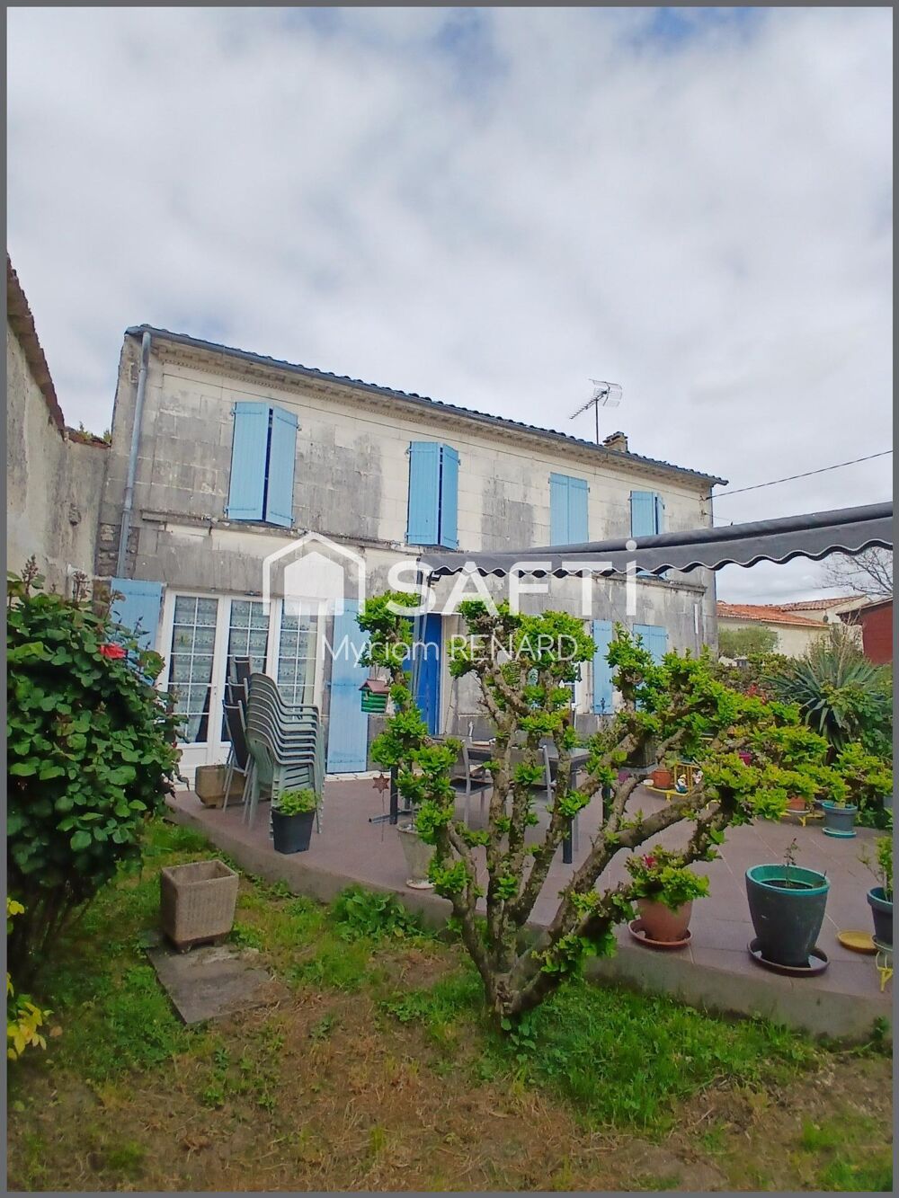 Maison charentaise de type T5 - Jazennes