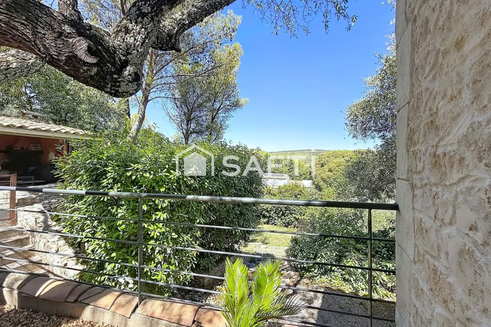 Vente Maison Une maison singulière avec vue au coeur de la nature Calvisson