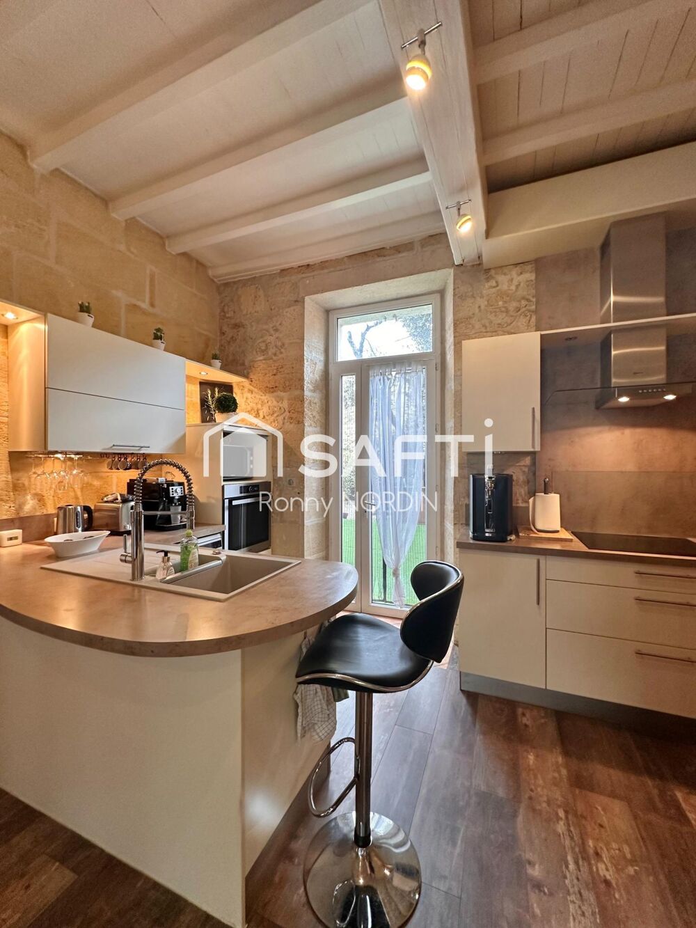 Vente Maison Maison de bourg 195 m2 prête à vous accueillir !!! Rauzan
