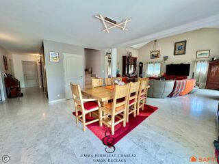  Maison  vendre 7 pices 200 m