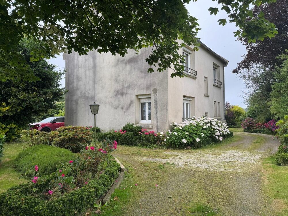 Maison familiale sur 3 900 m² de jardin bucolique  Fort potentiel d'aménagement à Plabennec
