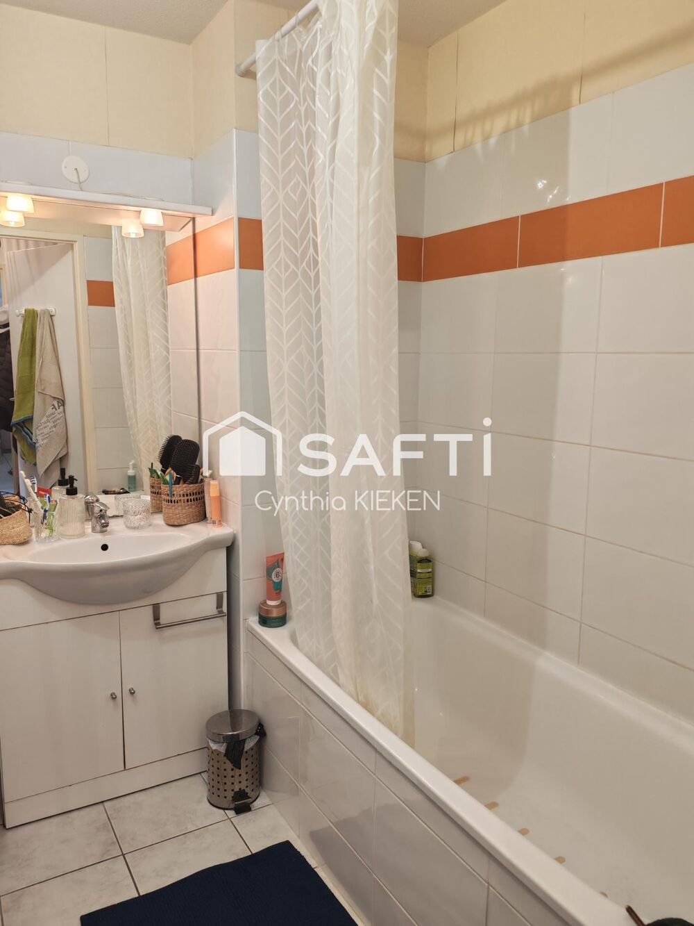 Vente Appartement T2 bis loué 2 parkings balcon Lons