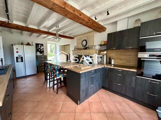  Maison � vendre 10 pi�ces 360 m�