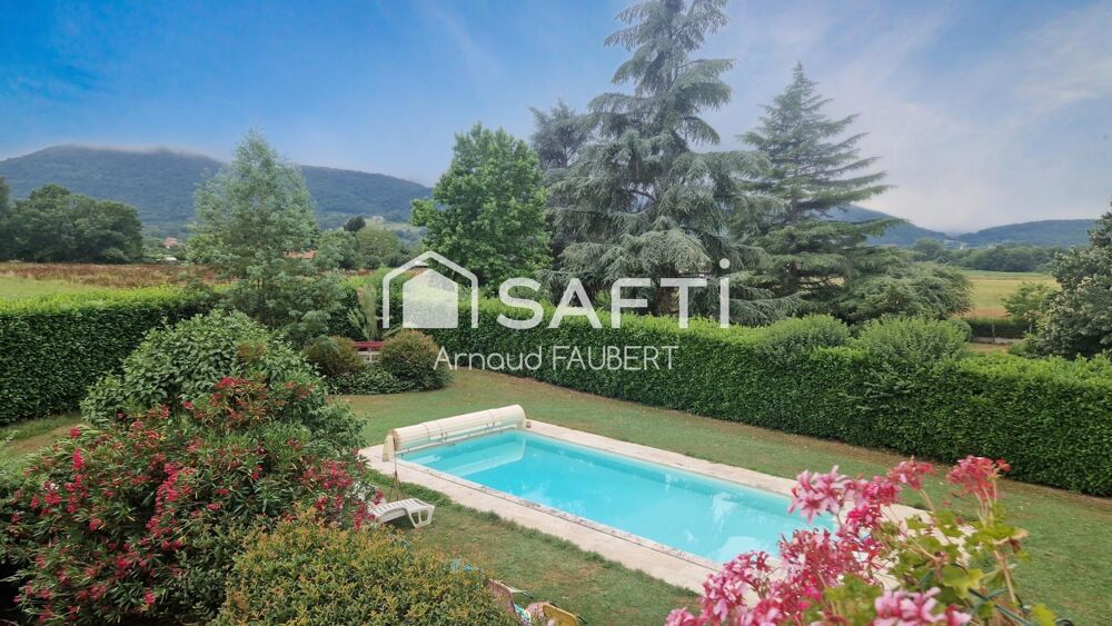 Vente Maison Maison T9 r�nov�e divis�e en deux logements Prat-bonrepaux