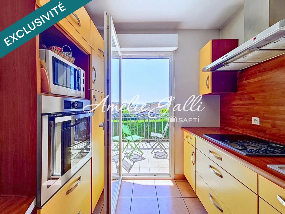 T3 de 77 m² traversant au dernier étage avec balcon