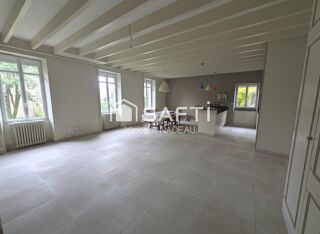  Maison à vendre 7 pièces 242 m²