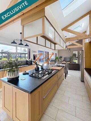  Maison � vendre 8 pi�ces 315 m�