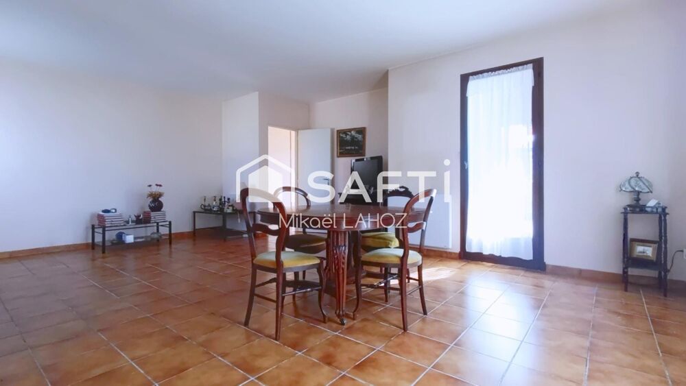 Maison t4 86 m², terrain 679 m², garage, climatisation.