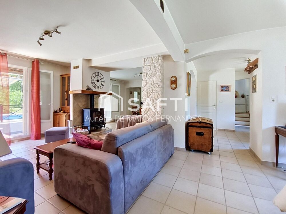 Vente Maison Maison T4+2 appartements +Sous sol -Grand Terrain Callas