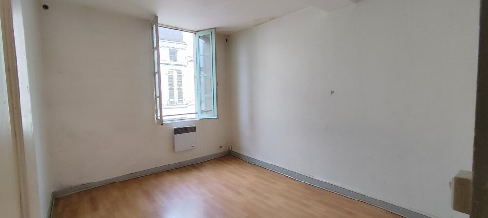 Vente Maison Projet investisseur, maison 115m² + 52 m² grenier Saint-jean-d'angely