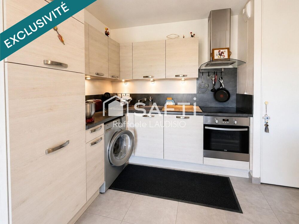 Vente Appartement T3 2émé et dernier étage avec garage et parking Frejus
