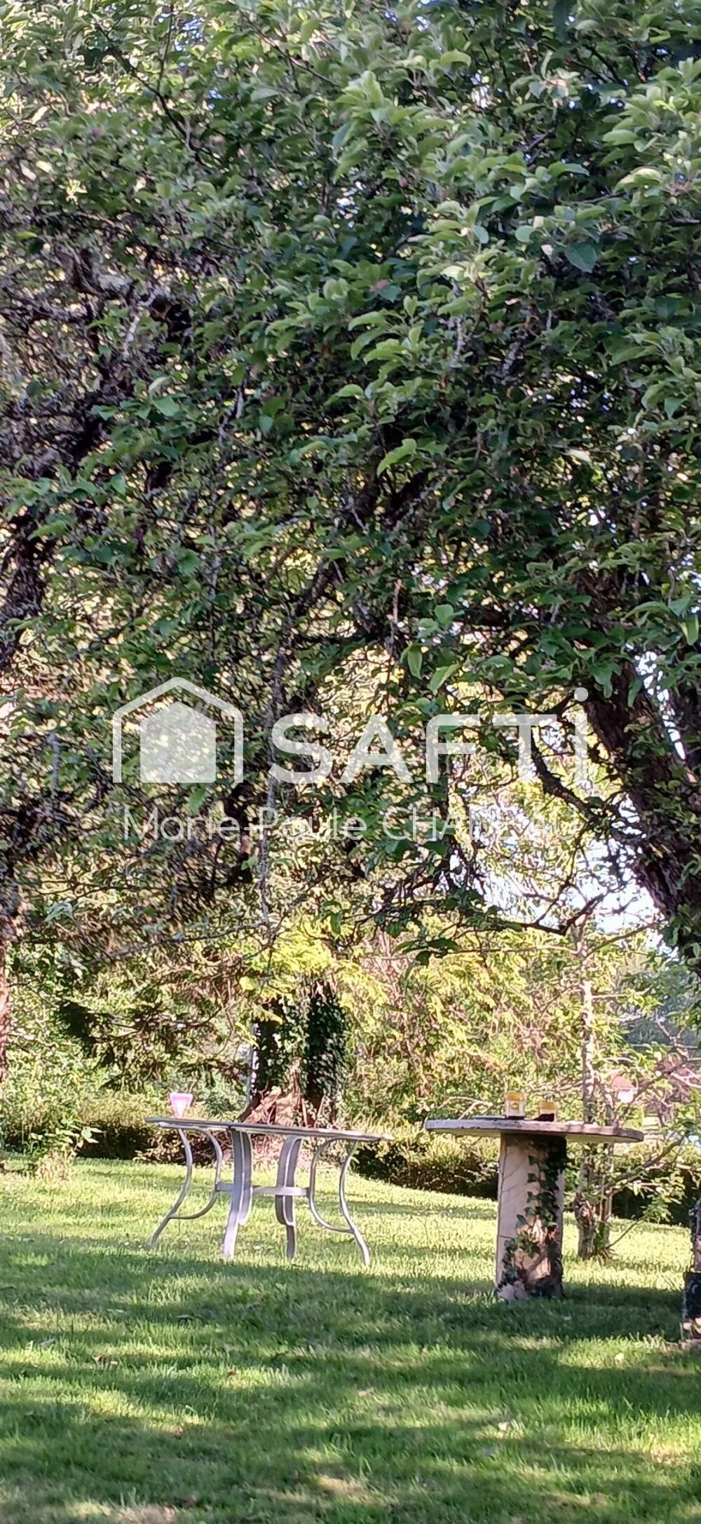 Un véritable havre de paix avec grange et jardin arboré