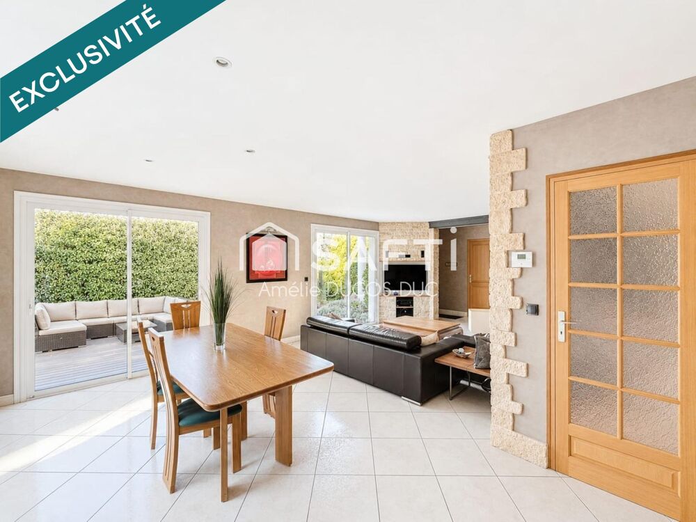 Vente Maison Maison familiale 3 chambres, 1 bureau, 1 salle de bain, 1 salle d'eau, 2 WC, 1 garage Pessac