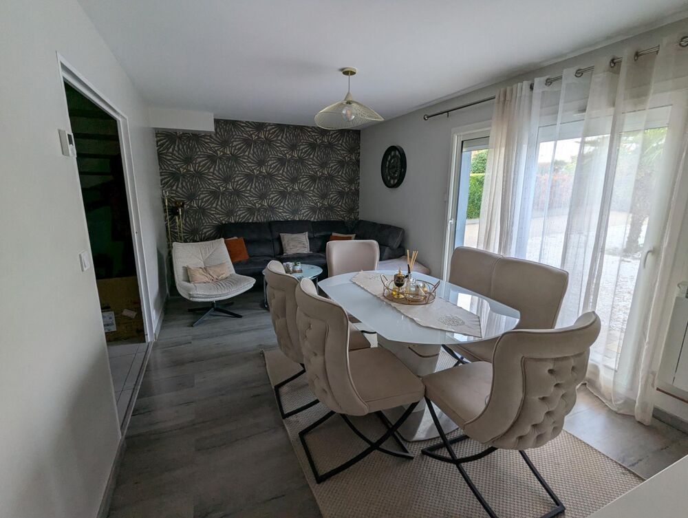 Vente Maison Vous recherchez une maison prête à vivre, au calme tout en restant proche de toutes les commodités ? Cette maison mérite votre a Saint-doulchard