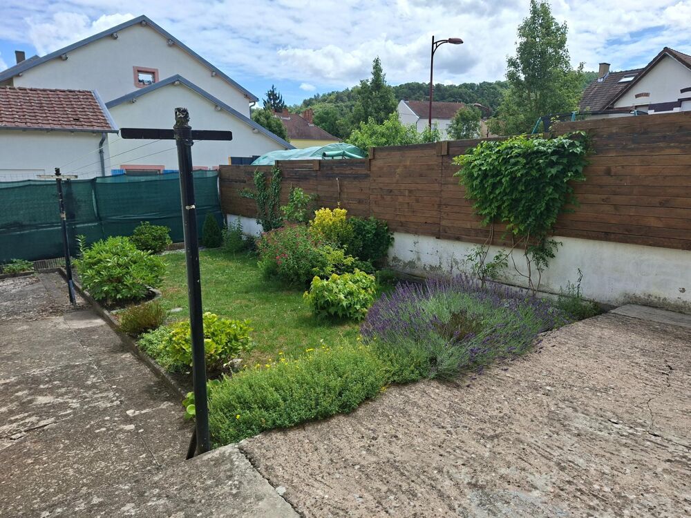 Charmante maison avec terrasse et jardin en plein centre ville!!