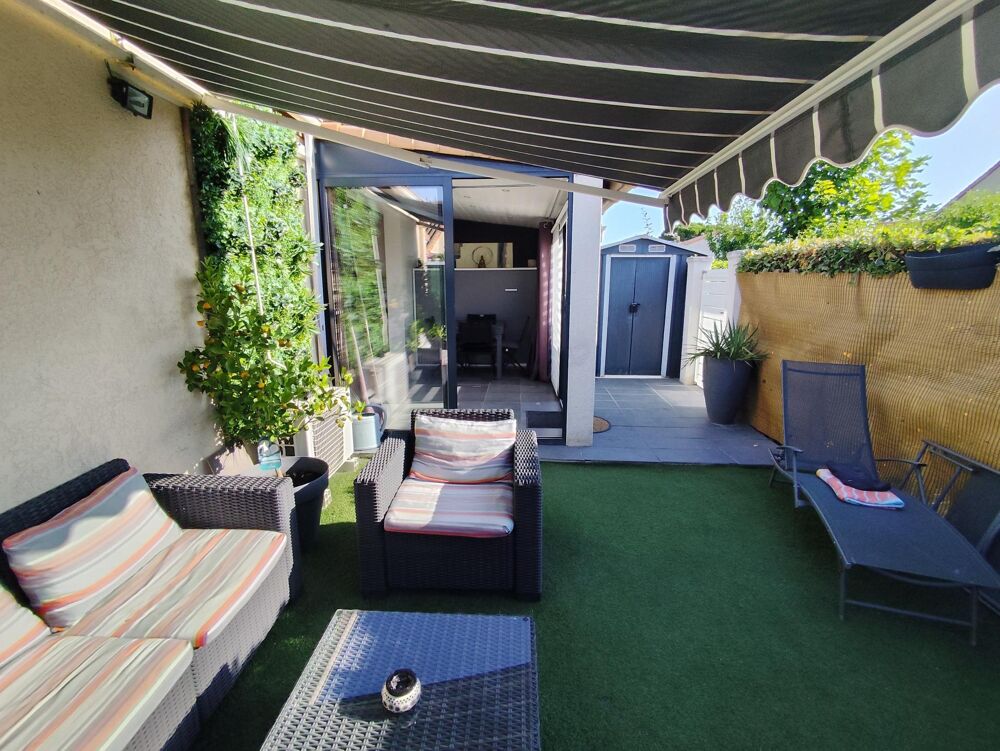 Maison rénovée esprit vacances proche mer avec piscine, tennis, basket, ping-pong, boulodrome