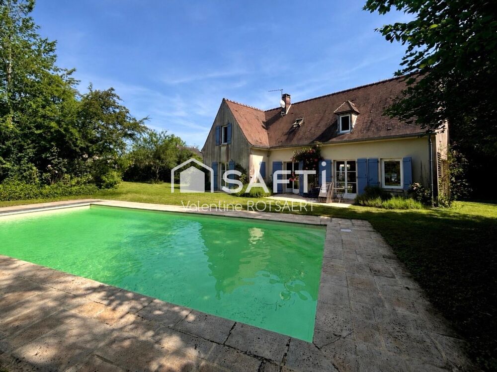 Vente Maison Propriété de 225 m² avec piscine et studio indépendant Pierrefonds