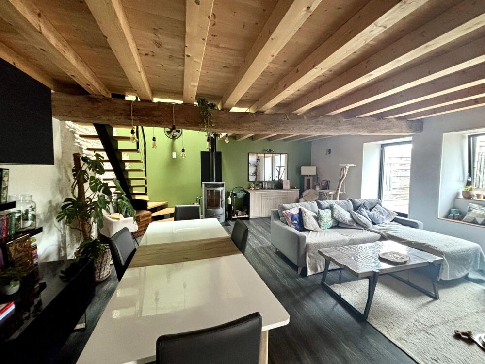BEL ENSEMBLE IMMOBILIER COMPOSE DE 2 MAISONS EN PIERRE / TERRAIN CONSTRUCTIBLE A AIFFRES !