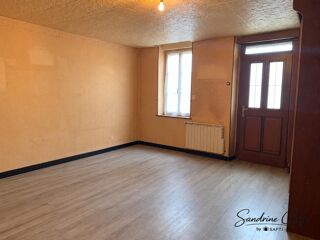 Vente Maison Maison de village avec trois chambres, jardin clos, ravalement récent et poêle à granulés. Un intérieur à réagencer selon vos en Saint-saturnin-du-limet
