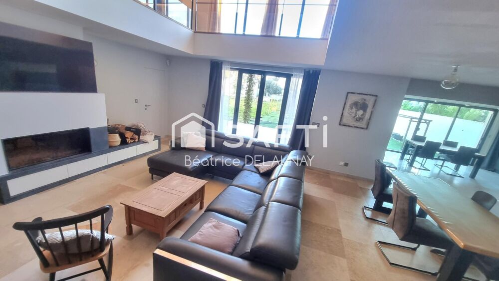 Vente Maison MAISON D'ENVIRON 230M², 4 SUITES PARENTALES Saint-laurent-d'aigouze