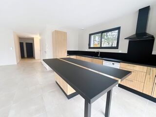  Maison  vendre 5 pices 145 m