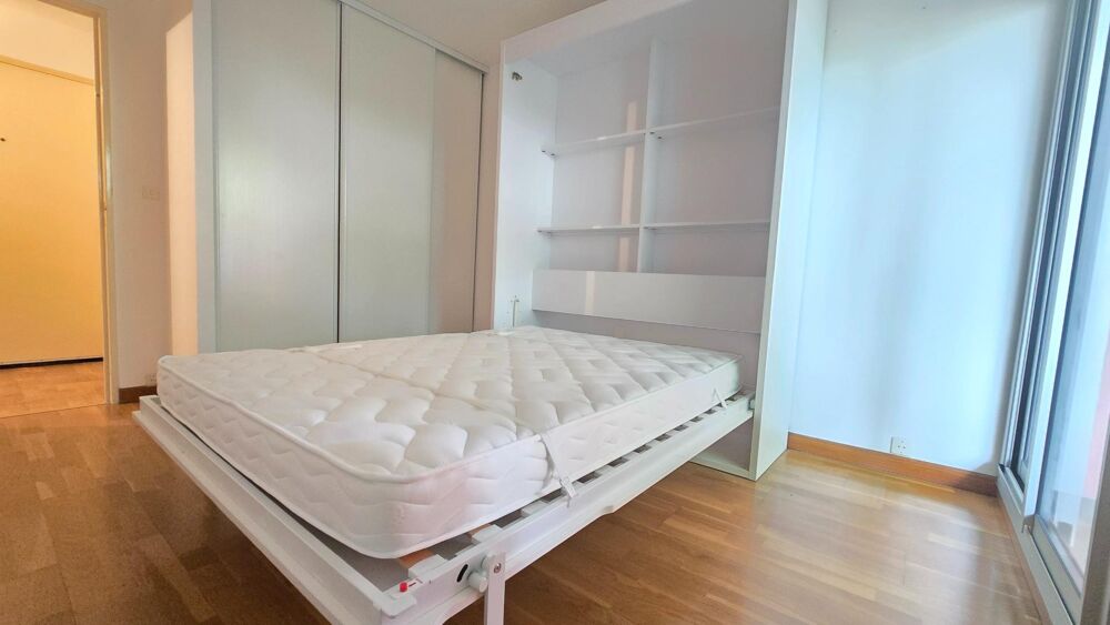 Vente Appartement appartement T3 avec cave, parking et grand balcon Merignac