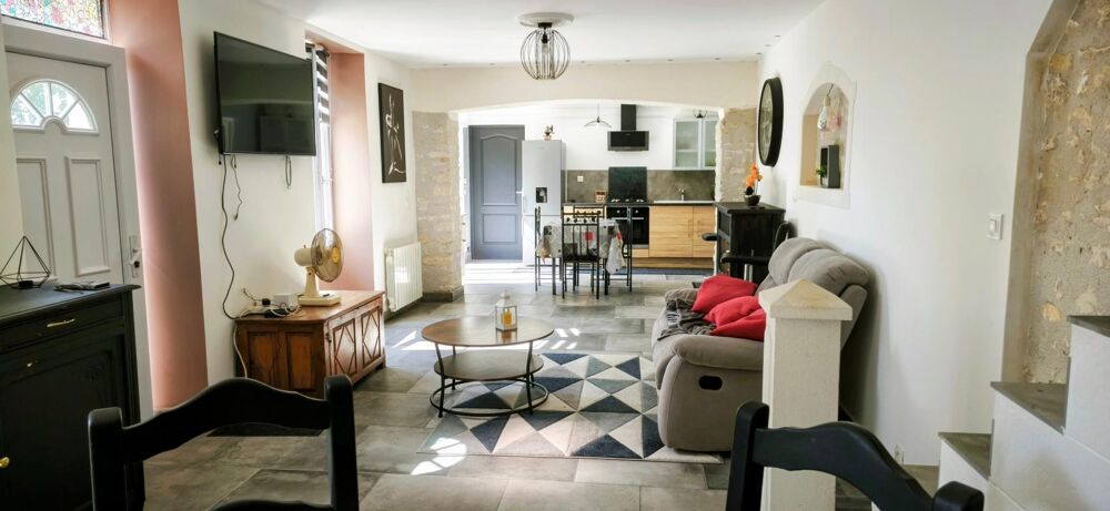 Vente Maison Domaine de caractère, cadre naturel préservé Bourg-charente