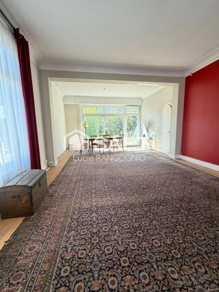  Maison à vendre 10 pièces 238 m²