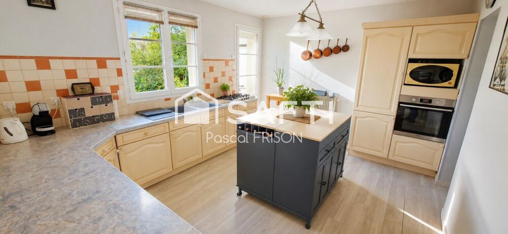 Vente Maison Un jardin de 2 500 m², quatre chambres et un cadre de vie exceptionnel… Il ne manque plus que vous ! Saint-etienne-de-chigny