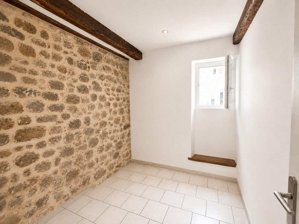 APPARTEMENT LUMINEUX - 2 PIECES avec VUE DEGAGEE