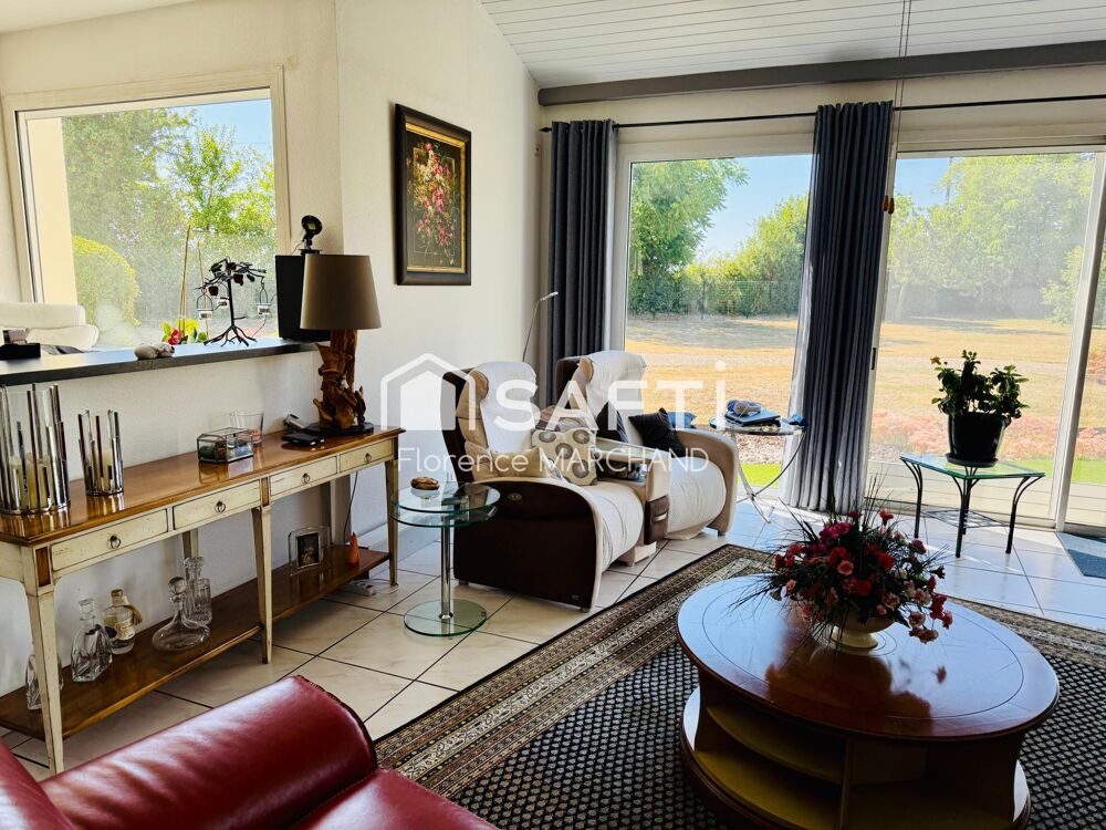 Vente Maison BELLE PROPRIÉTÉ 6 CH, LOGEMENT ANNEXE, PISCINE, PARC PAYSAGÉ Saint-pierre-le-vieux