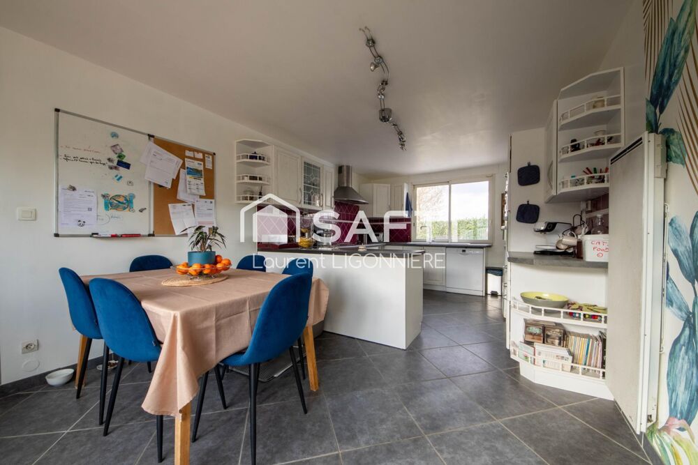 Vente Maison SANTENY – Maison 187 m² avec piscine chauffée, studio et terrain de 1 000 m² Santeny
