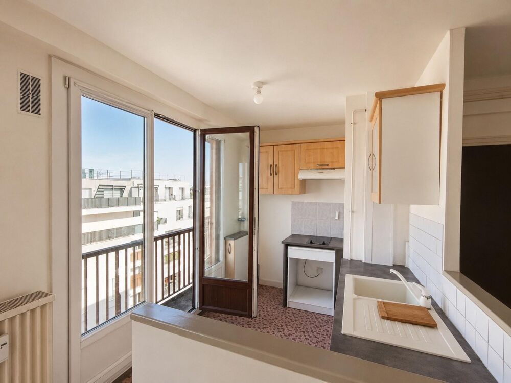 Location Appartement Studio 29 m2, Lumineux, Bondy Centre, Gare RER E Bondy