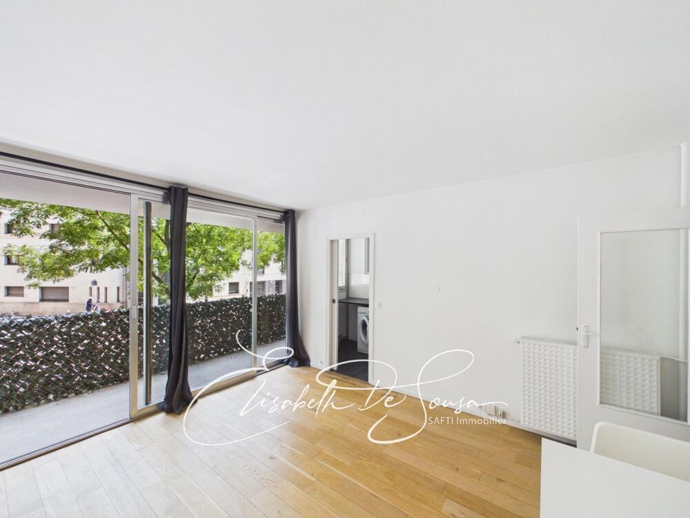 Vente Appartement Studio lumineux avec balcon de 8 m² Paris 12