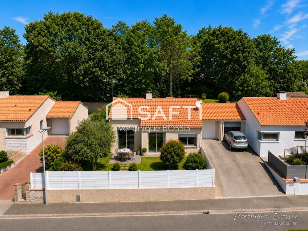 Vente Maison À deux pas du cœur de Dompierre-sur-Yon, la maison de plain-pied où il fait bon vivre… Dompierre-sur-yon