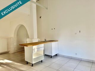  Immeuble � vendre 181 m�