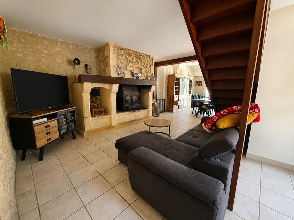 Maison de caractère avec vue sur l'Isle : le charme de la campagne sans l'isolement