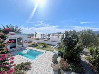 Vente Maison Belle villa récente construite en hauteur avec une vue imprenable sur le rocher de Roquebrune, piscine, possible agrandissement Roquebrune-sur-argens