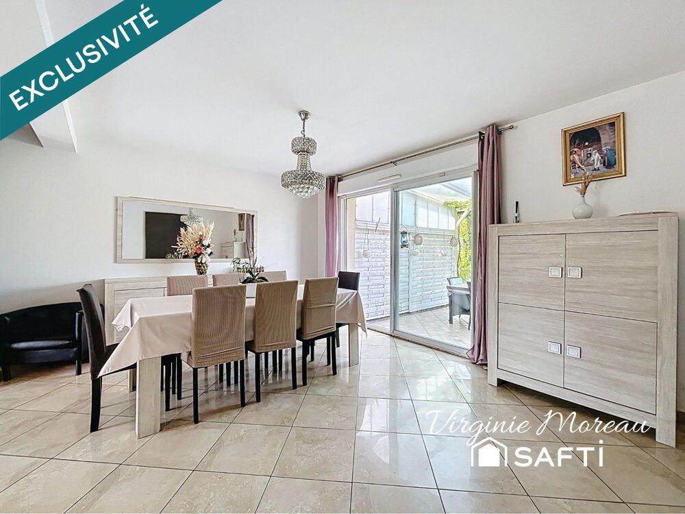Maison familiale avec beaux volumes  7 p  151 m²  Lisses