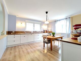  Maison  vendre 7 pices 213 m