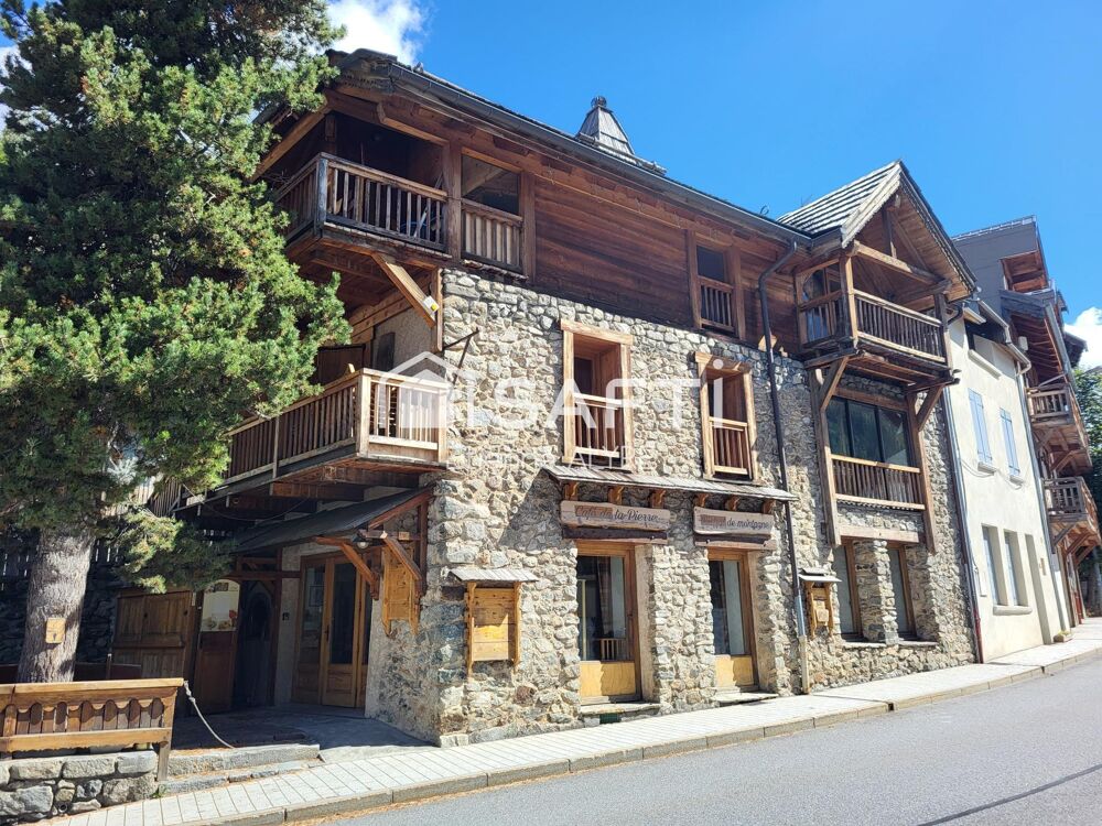 Maison 211 m2 avec local commercial