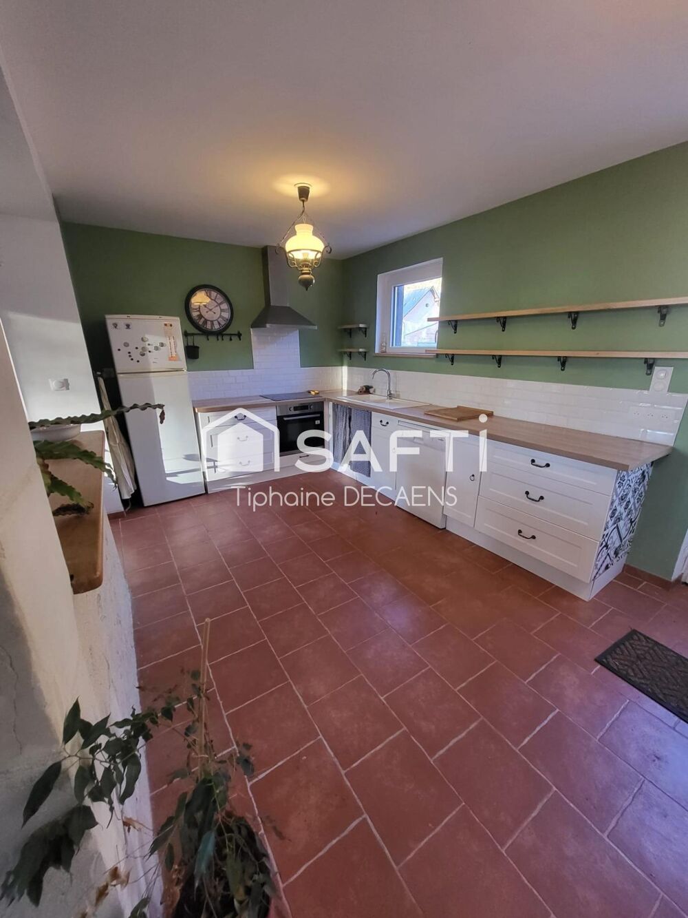 Vente Maison maison avec sous sol intégral, grande pièce de vie cuisine ouverte, dépendance et garage Cinq-mars-la-pile
