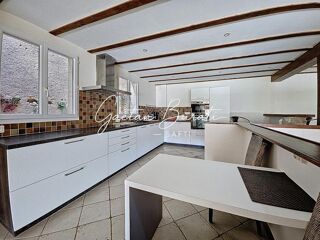  Maison � vendre 9 pi�ces 321 m�