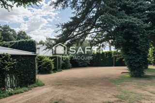  Terrain  vendre 700 m