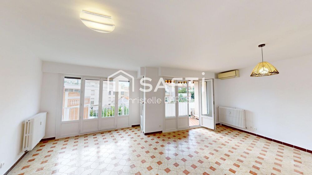 Vente Appartement Bandol- appartement 4 pièces- 2 chambres- dernier étage- terrasse- cave-place de parking privée en sous sol Bandol