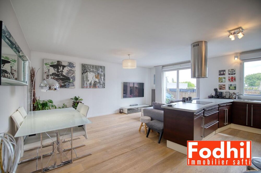 Vente Appartement Appartement 4 pièces de 73 m² situé au 4? et dernier étage, avec balcon, cave et parking en sus. Chatenay-malabry